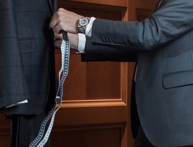 Krawiec a szycie garnituru na  miarę. Czy to jest to samo?